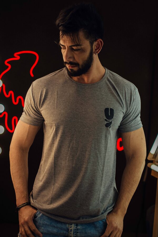 Remera básica gris 01 - Imagen 4